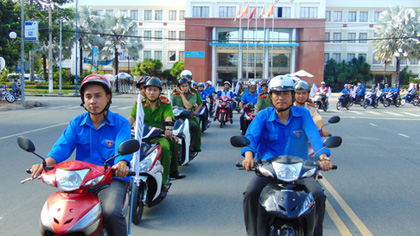Mỗi đoàn viên, thanh niên là một tuyên truyền viên tích cực đảm bảo an toàn giao thông
